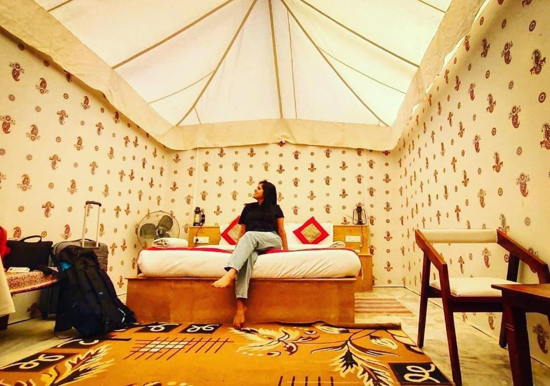 The Desert Royal Heritage Camp Jaisalmer Exteriör bild